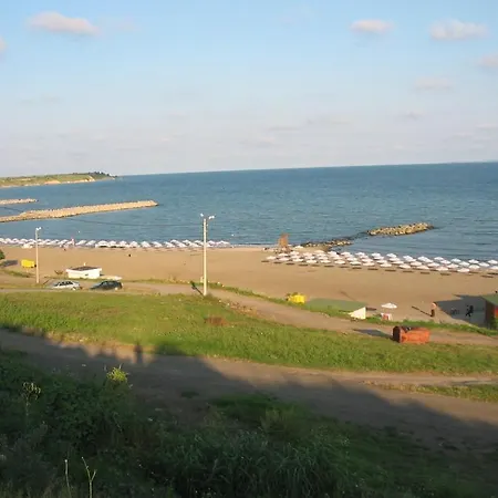 на брега на морето - сарафово Burgaz