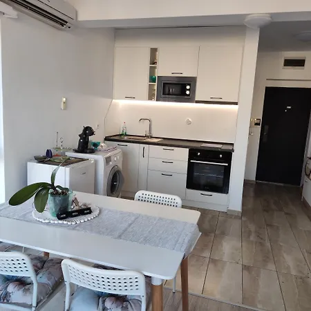 Apartamento на брега на морето - сарафово *