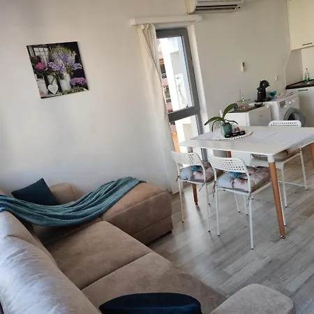 Apartmán на брега на морето - сарафово *
