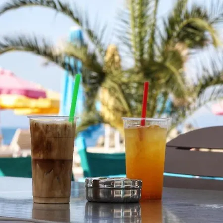 на брега на морето - сарафово *